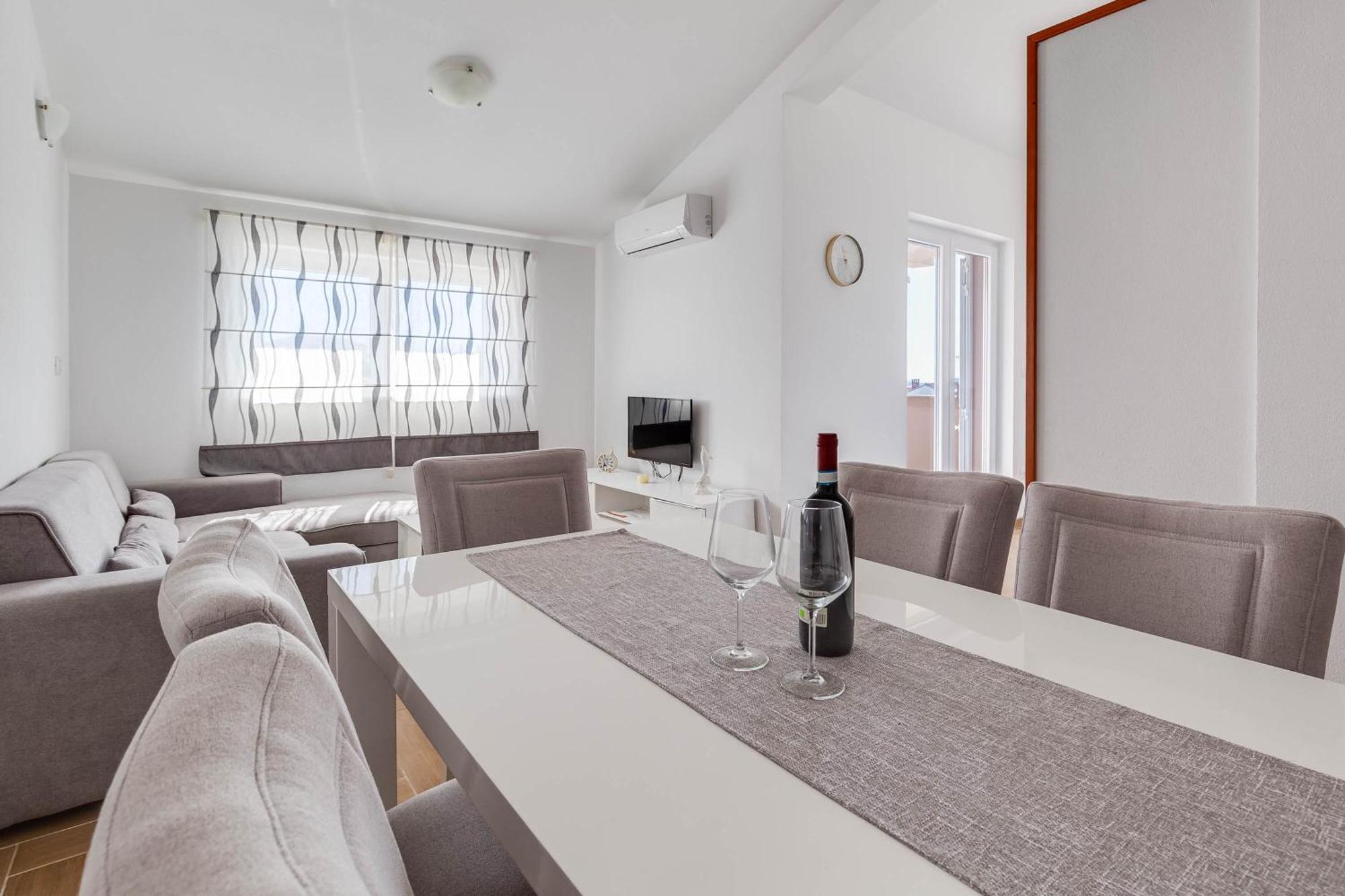 פאקוסטאן Apartmani Pocrnic מראה חיצוני תמונה