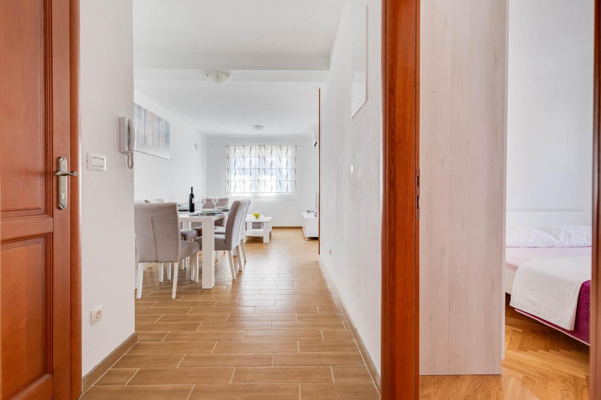 פאקוסטאן Apartmani Pocrnic מראה חיצוני תמונה